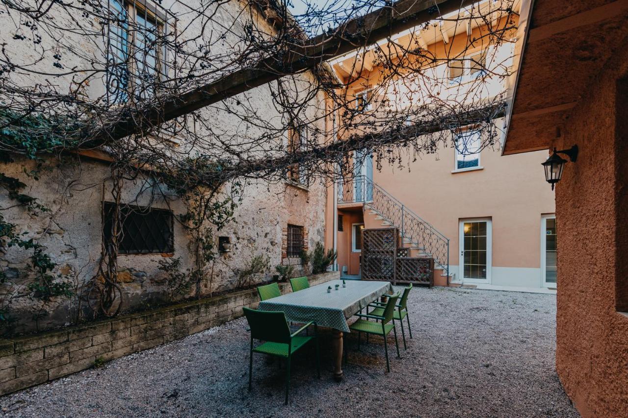 Le Due Dame Hotel Manerba del Garda Exterior foto